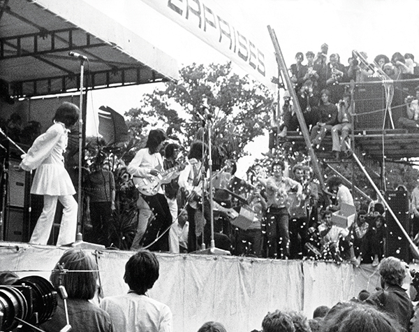 CONCERT DES ROLLING STONES EN HOMMAGE A BRIAN JONES A HYDE PARK 1969